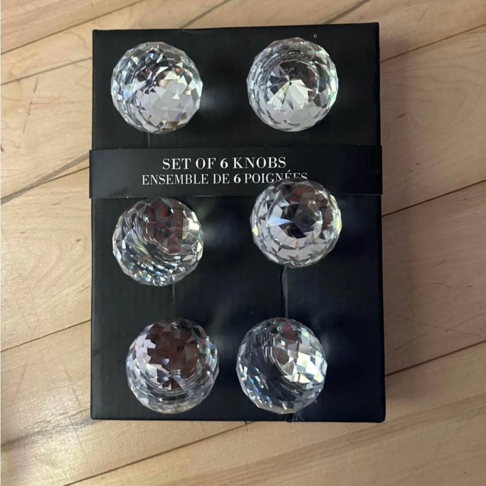 Set of 6 Crystal Knobs